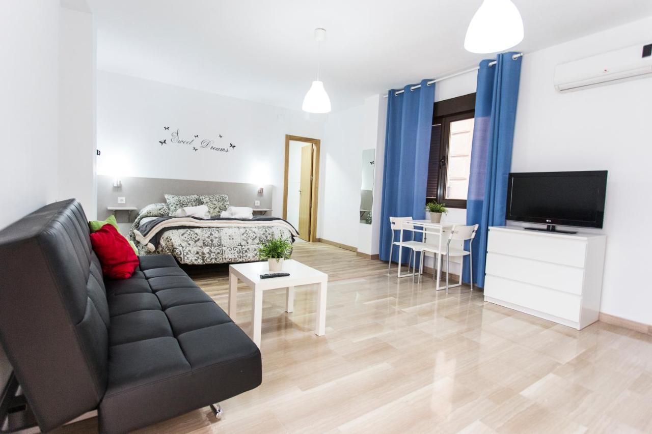 C&V Apartamentos - Horno De Marina Granada Luaran gambar