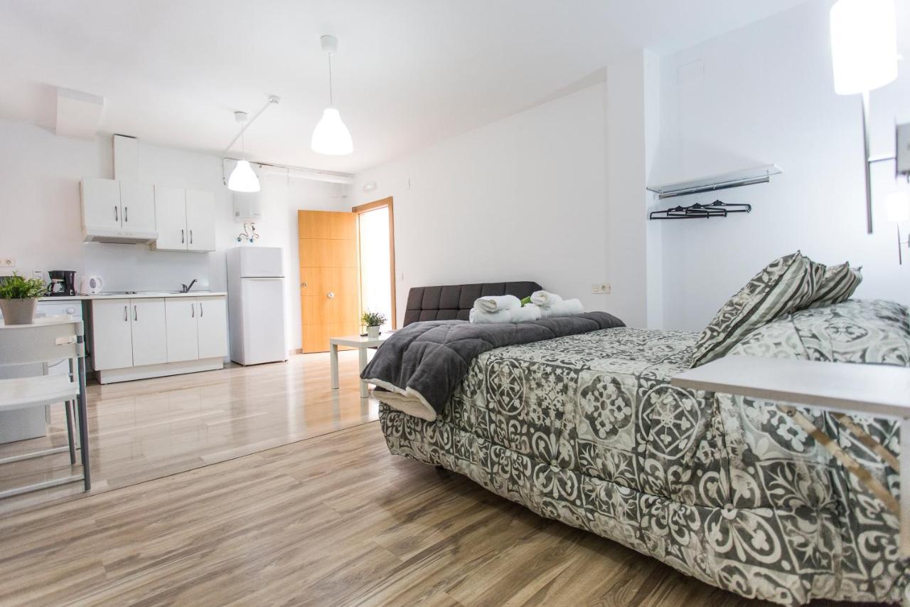 C&V Apartamentos - Horno De Marina Granada Luaran gambar